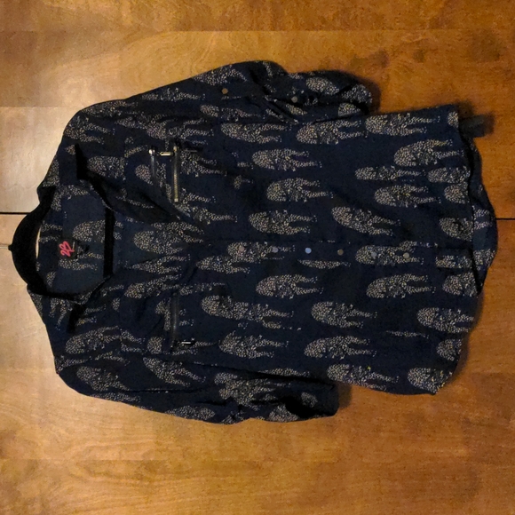 2B Bebe blouse with leopards - Picture 2 of 6